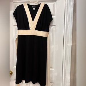 S.L V-neck dress size 14 tie back